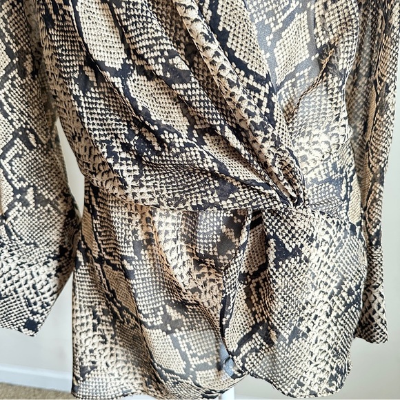 ZARA WOMAN Leopard Print Blouse – Size L - Picture 6 of 7